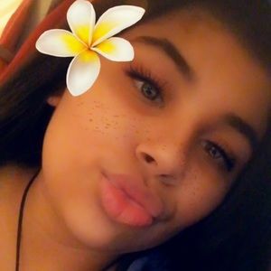 Meet your Posher, Julianna